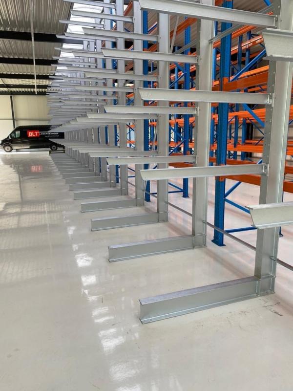 Kragarmregal nach Maß vom Hersteller – Kragarmregale für Langgutlagerung