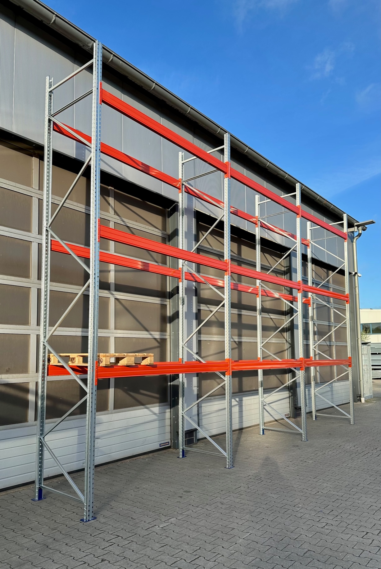 Palettenregal – ca. 8,40 lfm | Höhe 550 cm | Boden + 3 | 1800 kg Fachlast