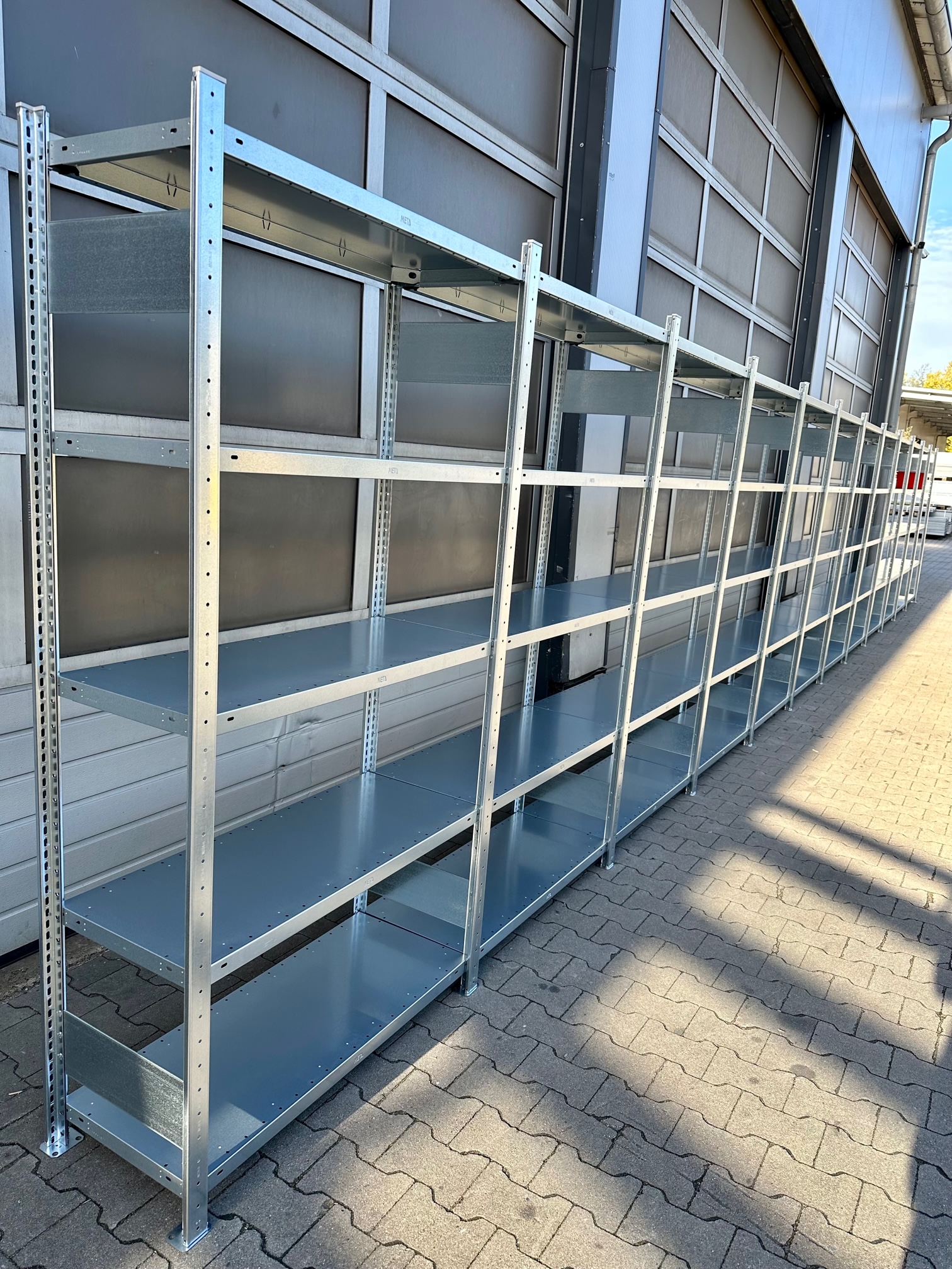 Fachbodenregal META CLIP – ca. 12,06 lfm | Höhe 200 cm | Tiefe 40 cm | 150 kg Traglast pro Boden