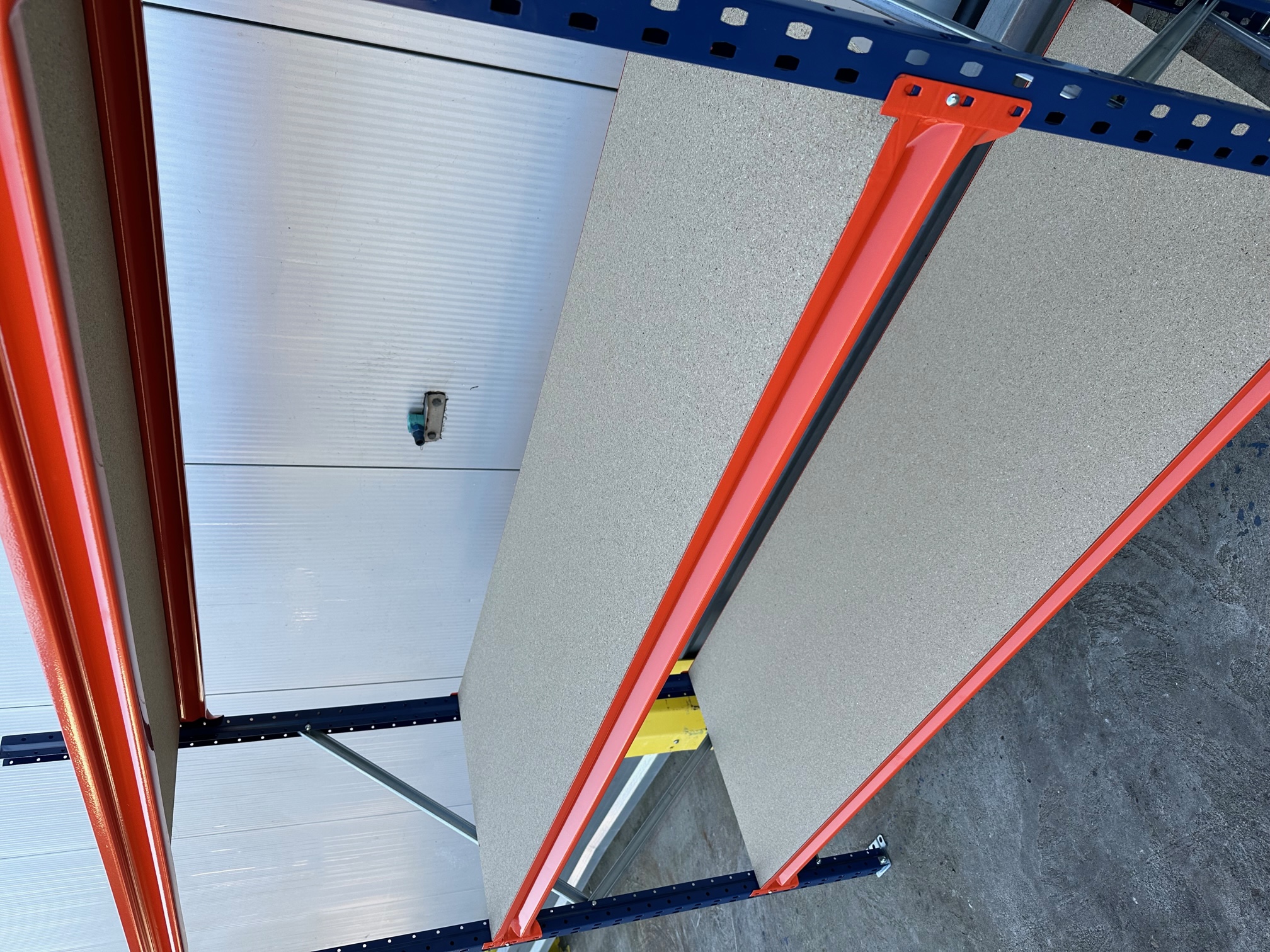 Weitspannregal Grundfeld – ca. 1,95 lfm | Höhe 200 cm | Tiefe 60 cm | 3 Ebenen | 400 kg Fachlast