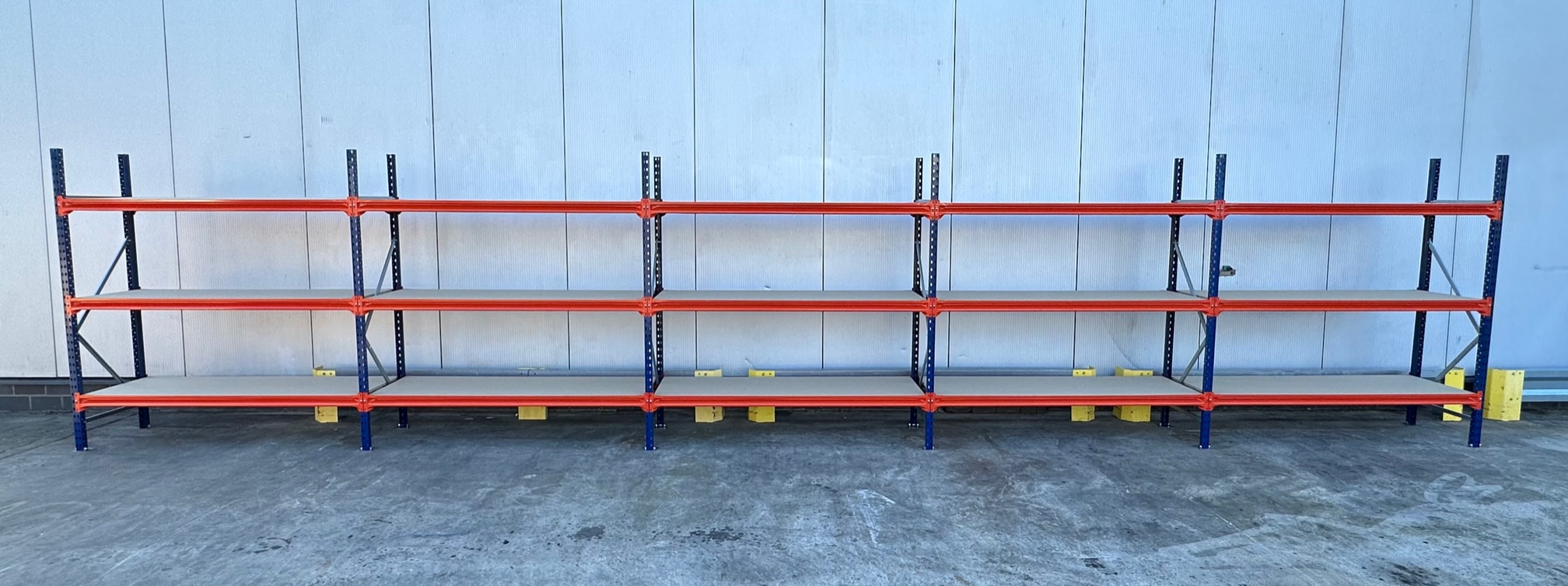 Weitspannregal – ca. 9,56 lfm | Höhe 200 cm | Tiefe 60 cm | 3 Ebenen | 400 kg Fachlast Weitspannregal – ca. 9,56 lfm | Höhe 200 cm | Tiefe 60 cm | 3 Ebenen | 400 kg Fachlast