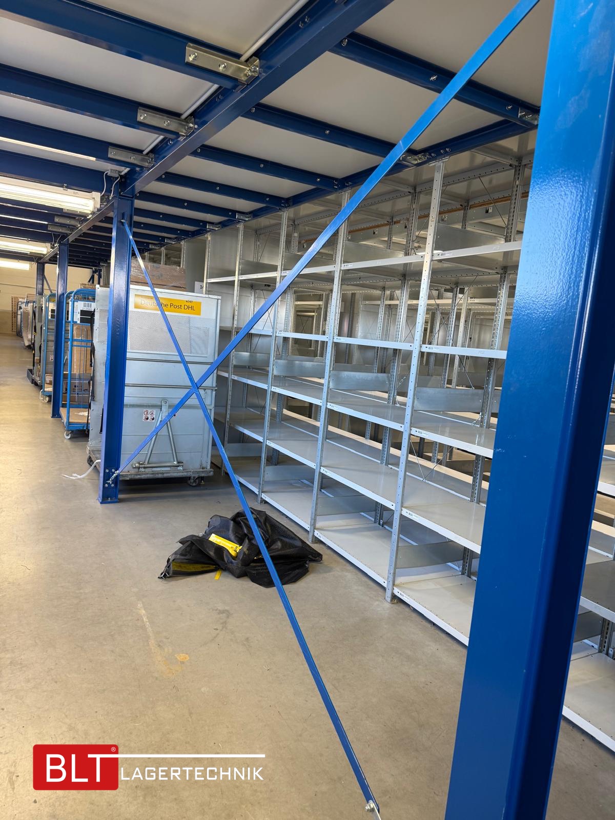 Fachbodenregal Geschossanlage 2 Ebenen META | ca. 20 x 14 m | 500 kg/m² Belastung