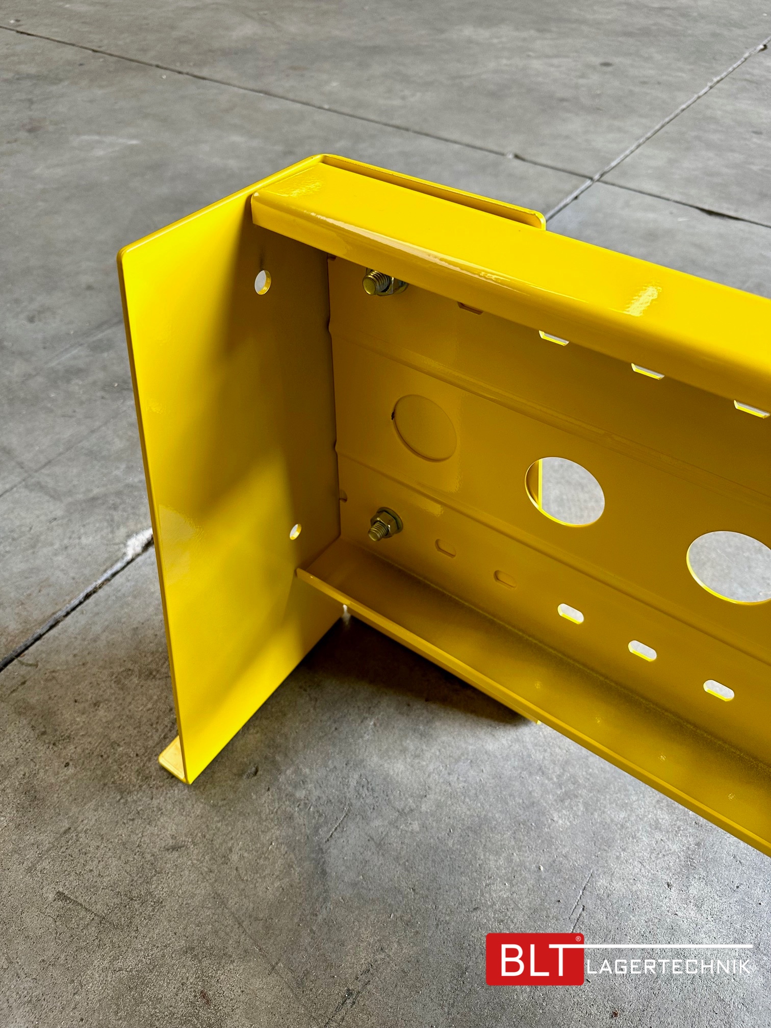 Anfahrschutz für Palettenregal 41,5 cm Gelb – inkl. Bodenanker – auf Maß möglich
