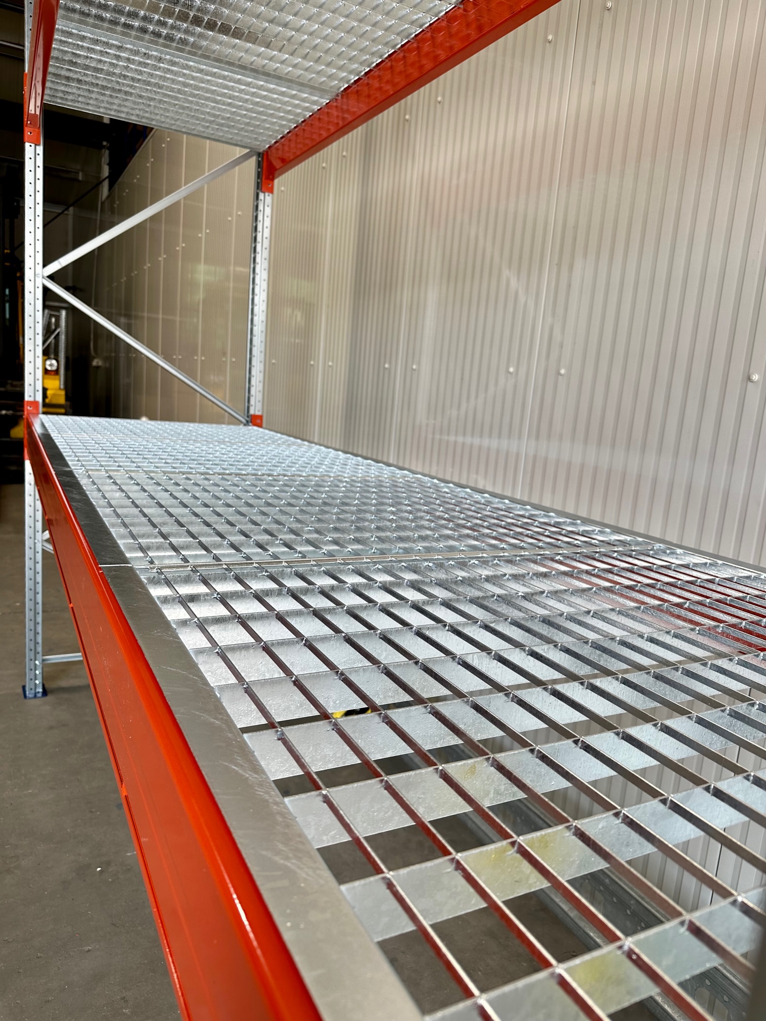 Gitterroste 360 x 110 cm – für Palettenregale – feuerverzinkt – 1000 kg Traglast – NEUWARE