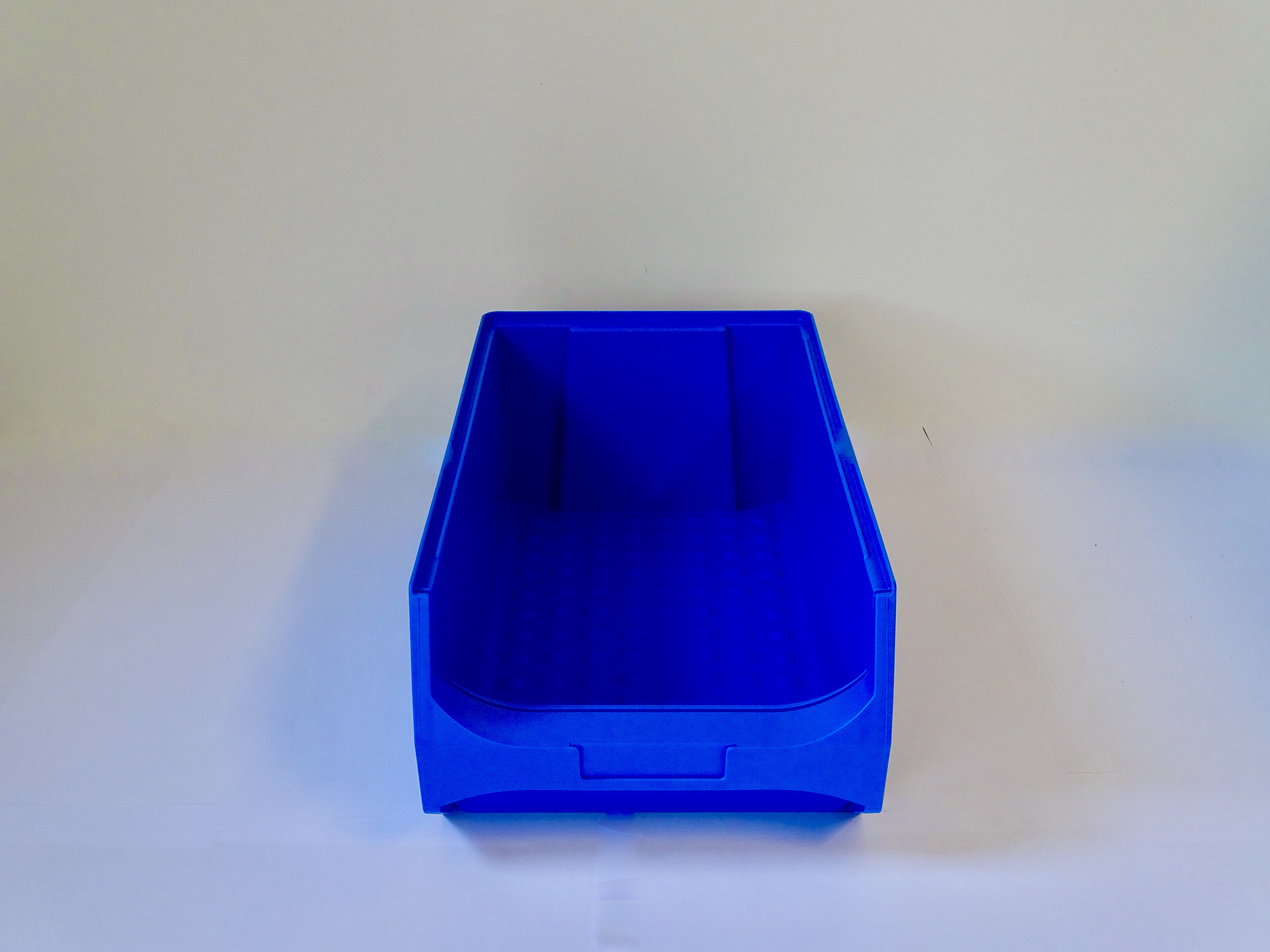 4 Sichtlagerkisten Gr. 5 – 500 × 300 × 200 mm – blau – stapelbar – inkl. Versand