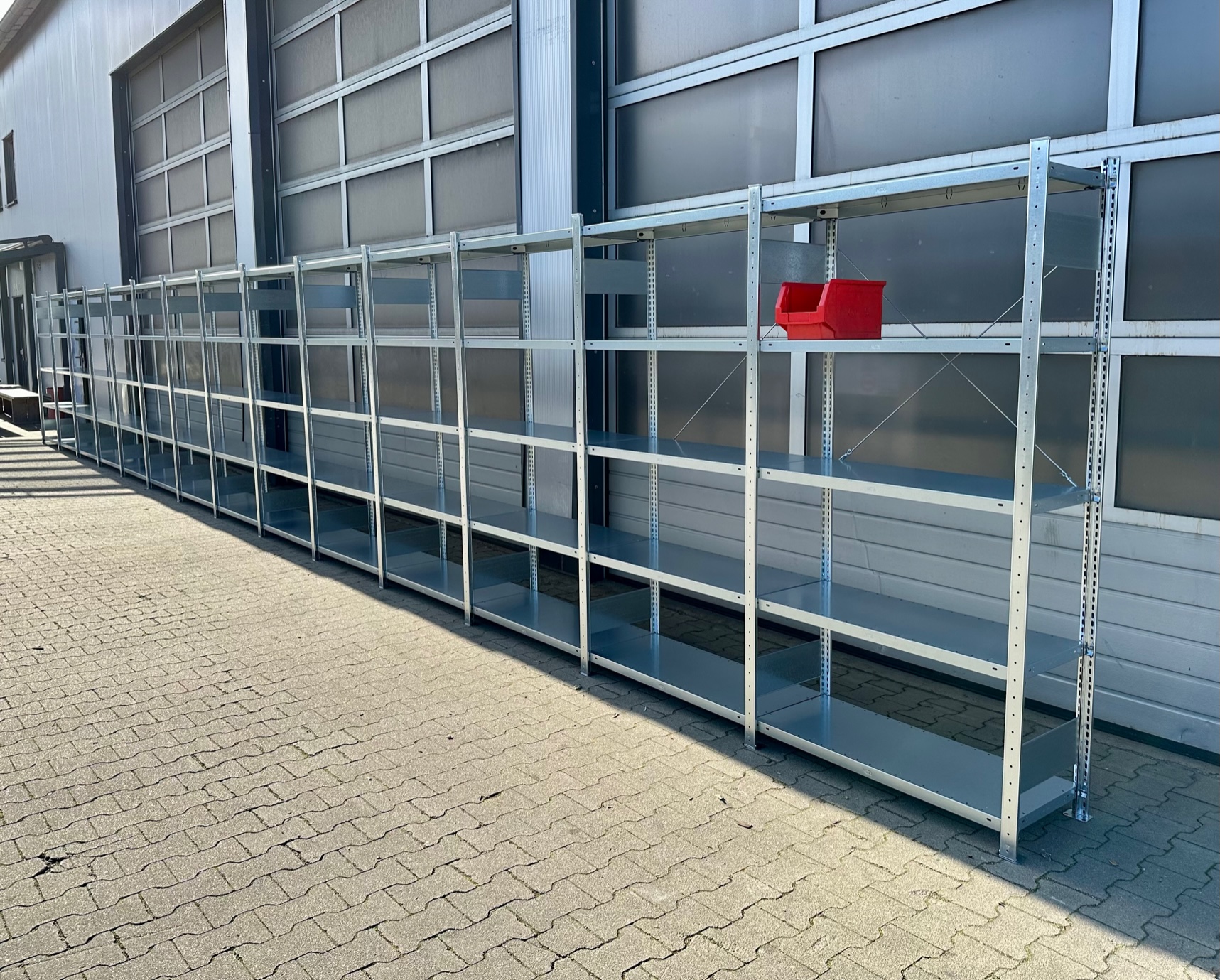 Fachbodenregal META CLIP – ca. 14,06 lfm | Höhe 200 cm | Tiefe 40 cm | 150 kg Traglast pro Boden