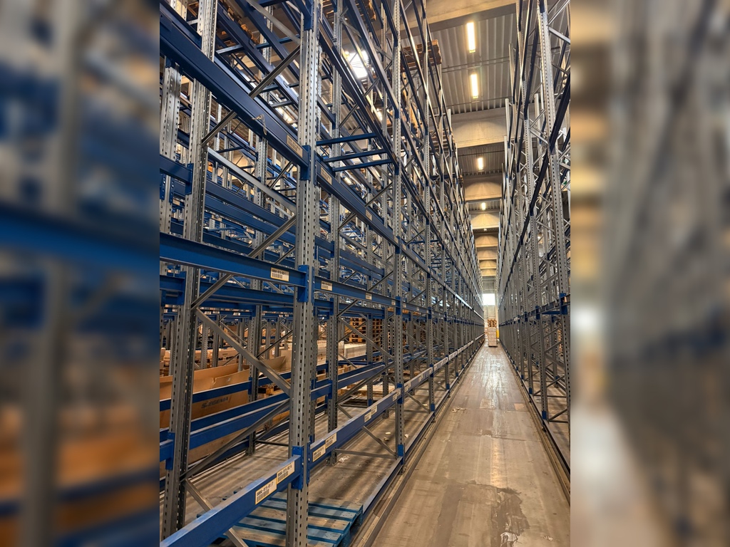 SSI Schäfer PR600 14,10 lfm | Höhe 9,85 m | Boden + 4 Ebenen | Fachlast bis 3500 kg | Palettenregal gebraucht kaufen 