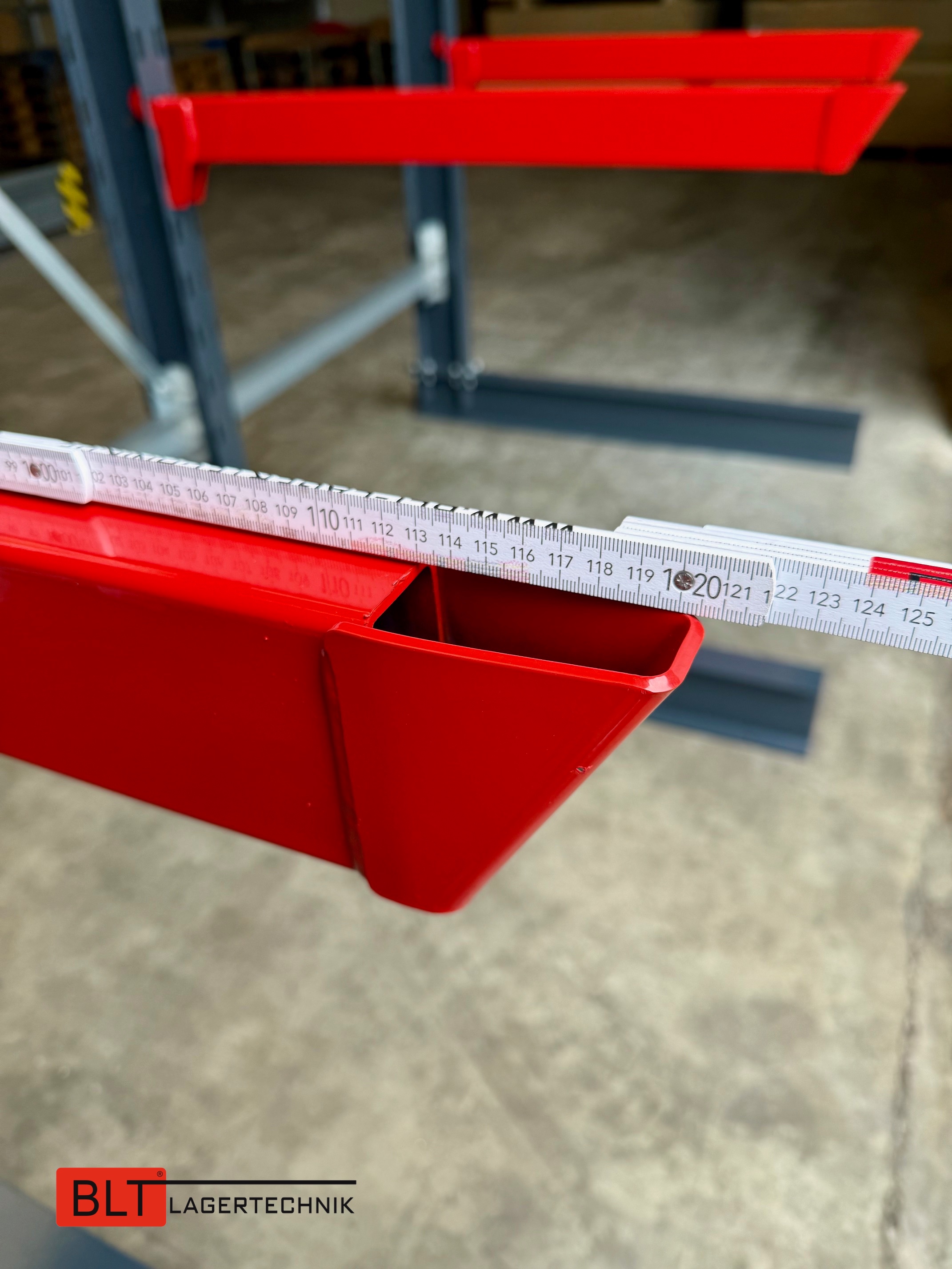 Kragarmregal – 4,00 lfm | Höhe 400 cm | Tiefe 148 cm | 4 Ebenen | 650 kg/Arm | Langgutregal Neuware