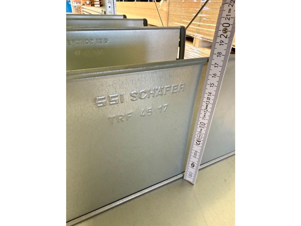ca. 1,30 lfm. SSI Schäfer R3000 Fachbodenregal Grundfeld mit 20 Trennwänden | 2,49 m hoch | 50 cm tief | 150 kg pro Boden