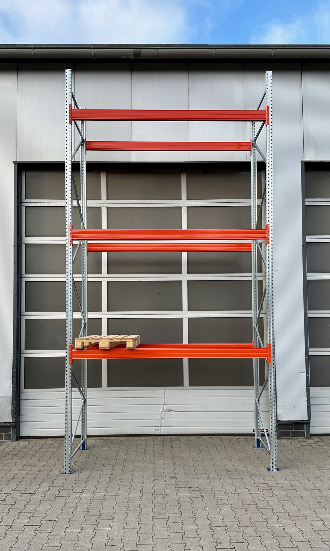 Grundfeld für Palettenregal – ca. 2,90 lfm | Höhe 550 cm | Boden + 3 | 3000 kg Fachlast Grundfeld für Palettenregal – ca. 2,90 lfm | Höhe 550 cm | Boden + 3 | 3000 kg Fachlast