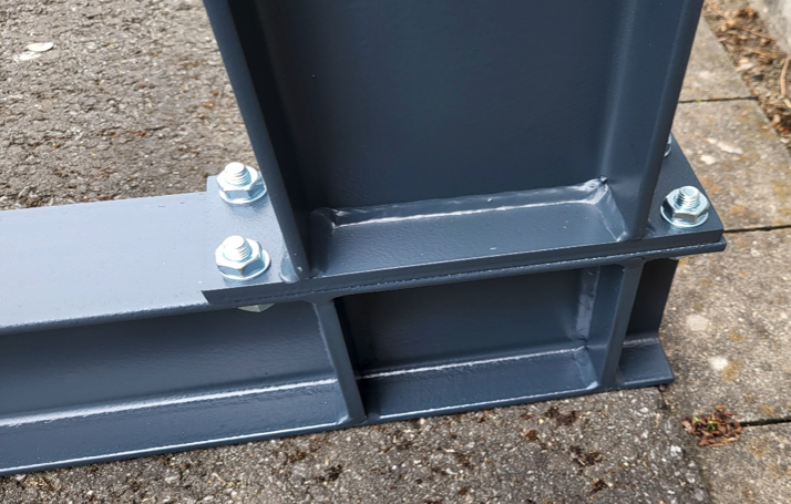 Kragarmregal einseitig 2,56 m – 255 cm | 80 cm Nutztiefe | 500 kg pro Arm | BLT