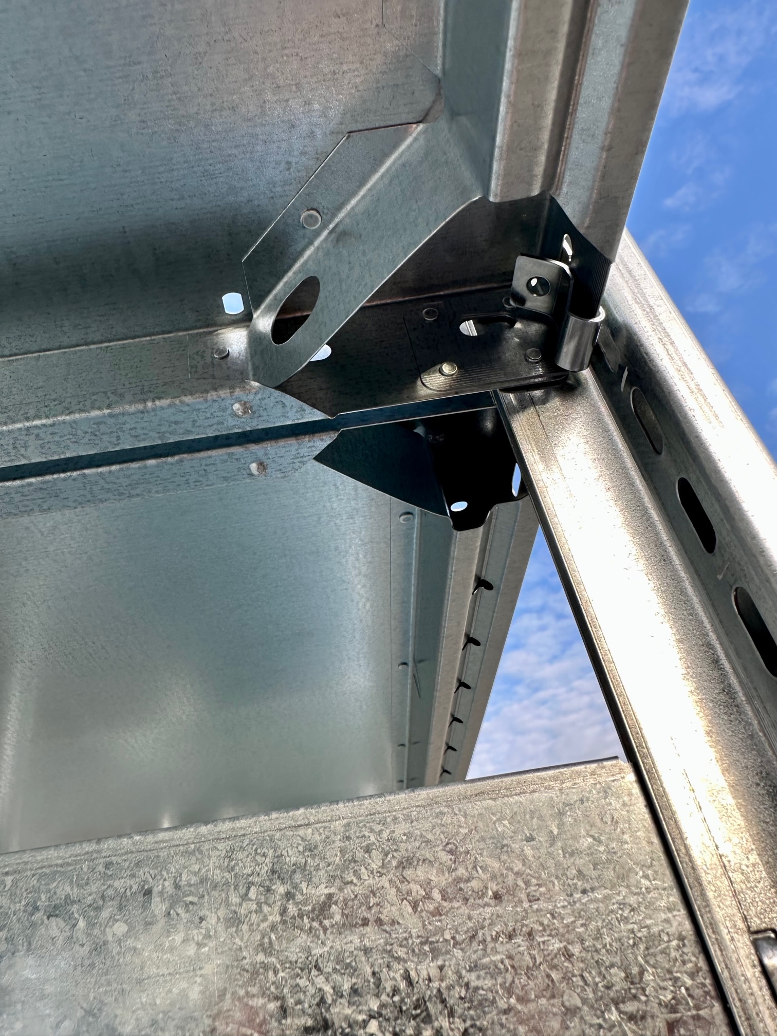 Fachbodenregal META CLIP – ca. 11,06 lfm | Höhe 200 cm | Tiefe 40 cm | 150 kg Traglast pro Boden