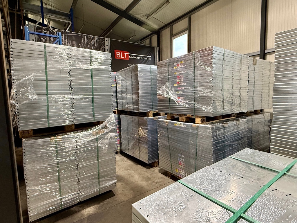  ca. 2,64 lfm Gebrauchtes Fachbodenregal | 3,0 m hoch | 60 cm tief | 7 Ebenen | STOW Stowshelf