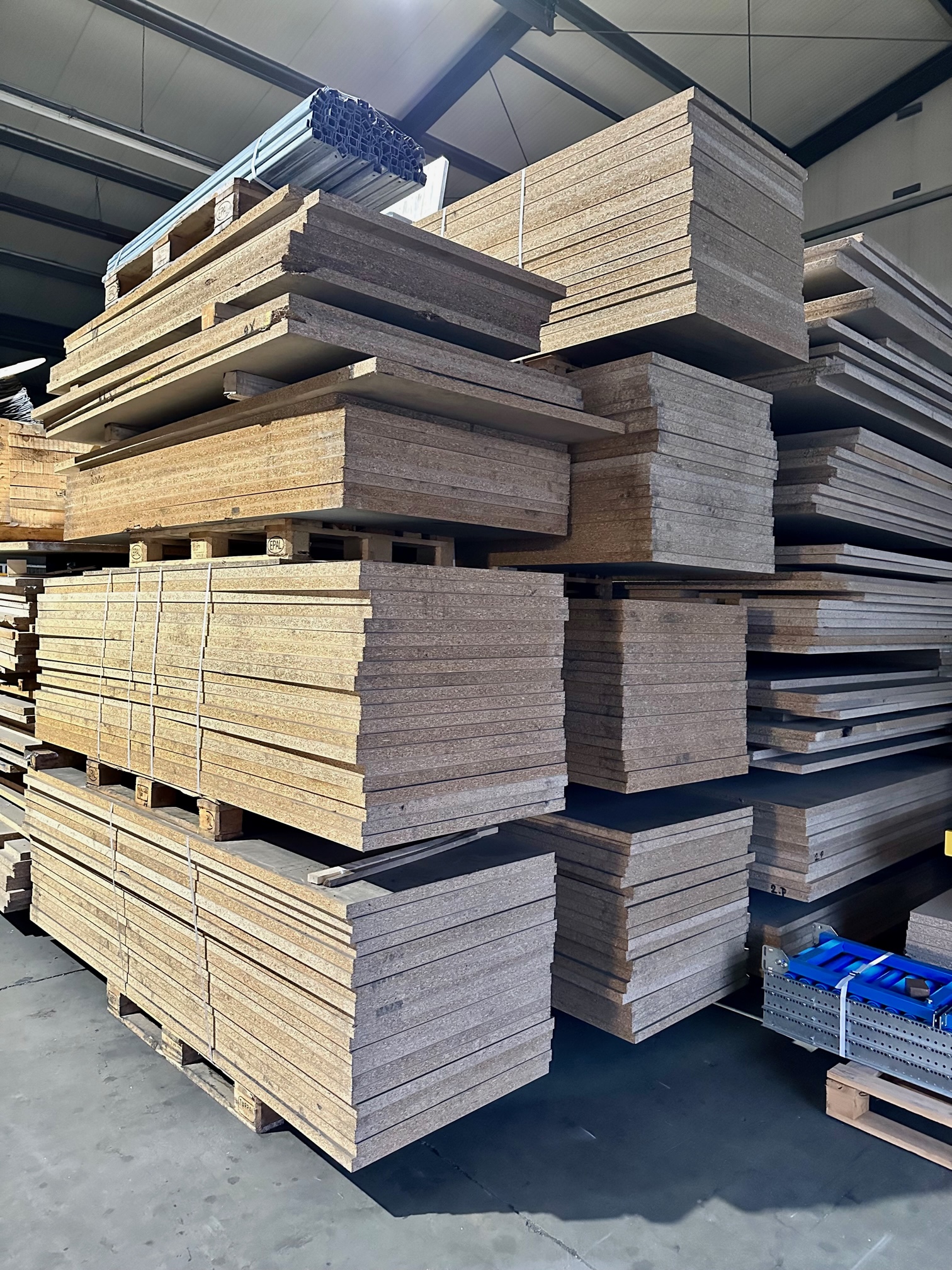 Restposten Auflageböden / Spanplatte 38mm Holzplatten