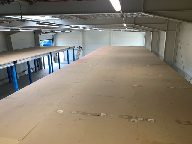 Lagerbühnen Systembühnen ca. 17 x 6 m SOFORT VERFÜGBAR