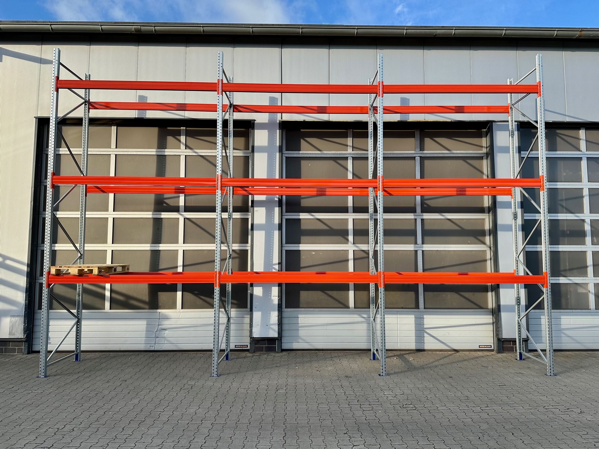 Palettenregal – ca. 8,40 lfm | Höhe 550 cm | Boden + 3 | 1800 kg Fachlast