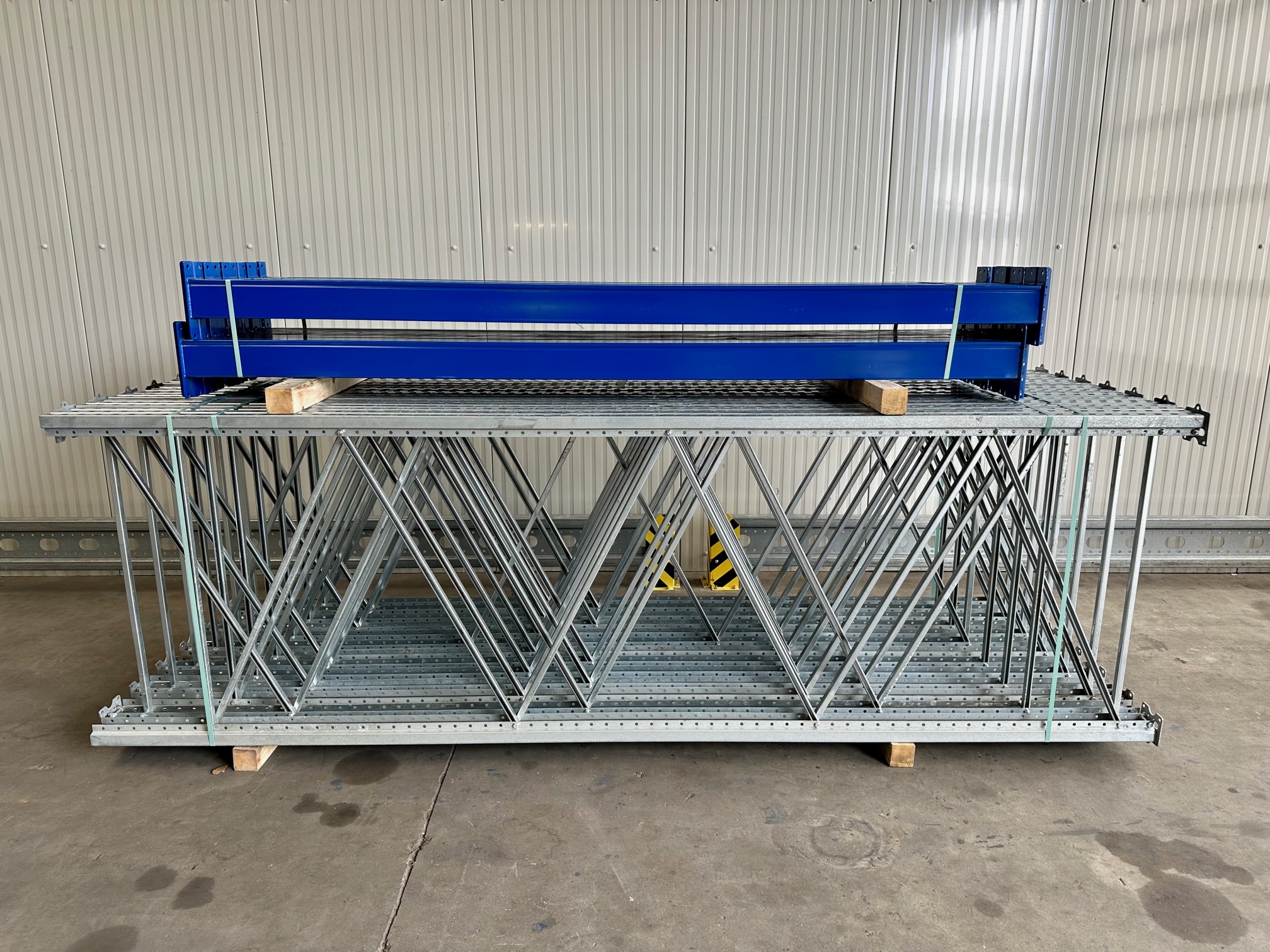 BITO P2 ca. 14 lfm. H: 350 cm - Boden +2 - 3000 kg Fachlast