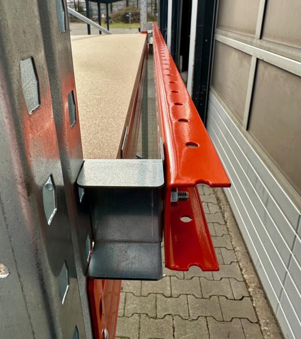 Durchschubsicherung 2,75 m – für BLT Palettenregale – RAL 2004 – NEUWARE