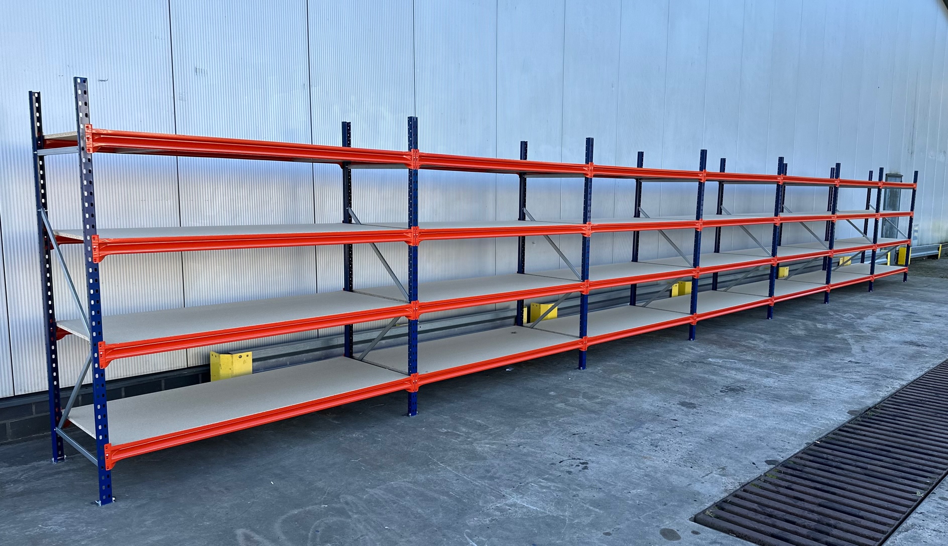 57 lfm Weitspannregale 80cm tief , 4 Ebenen, Werkstattregale , Lagerregale , Großfachregale , Handlager , Fachbodenregale