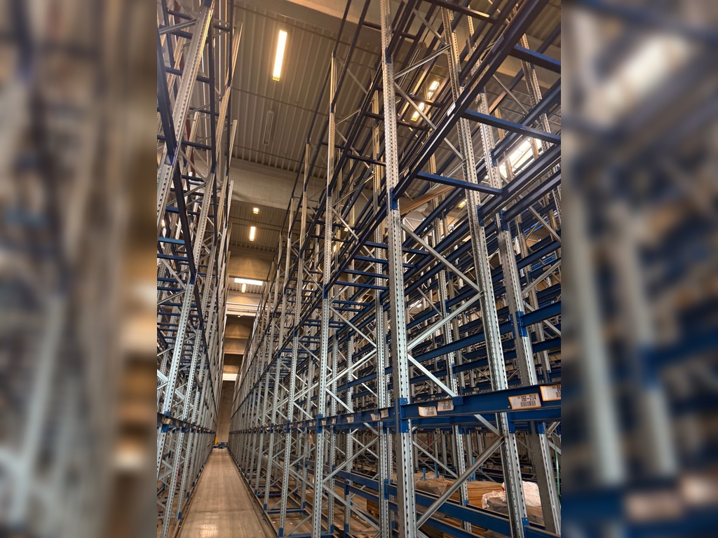 SSI Schäfer PR600 14,10 lfm | Höhe 9,85 m | Boden + 4 Ebenen | Fachlast bis 3500 kg | Palettenregal gebraucht kaufen 