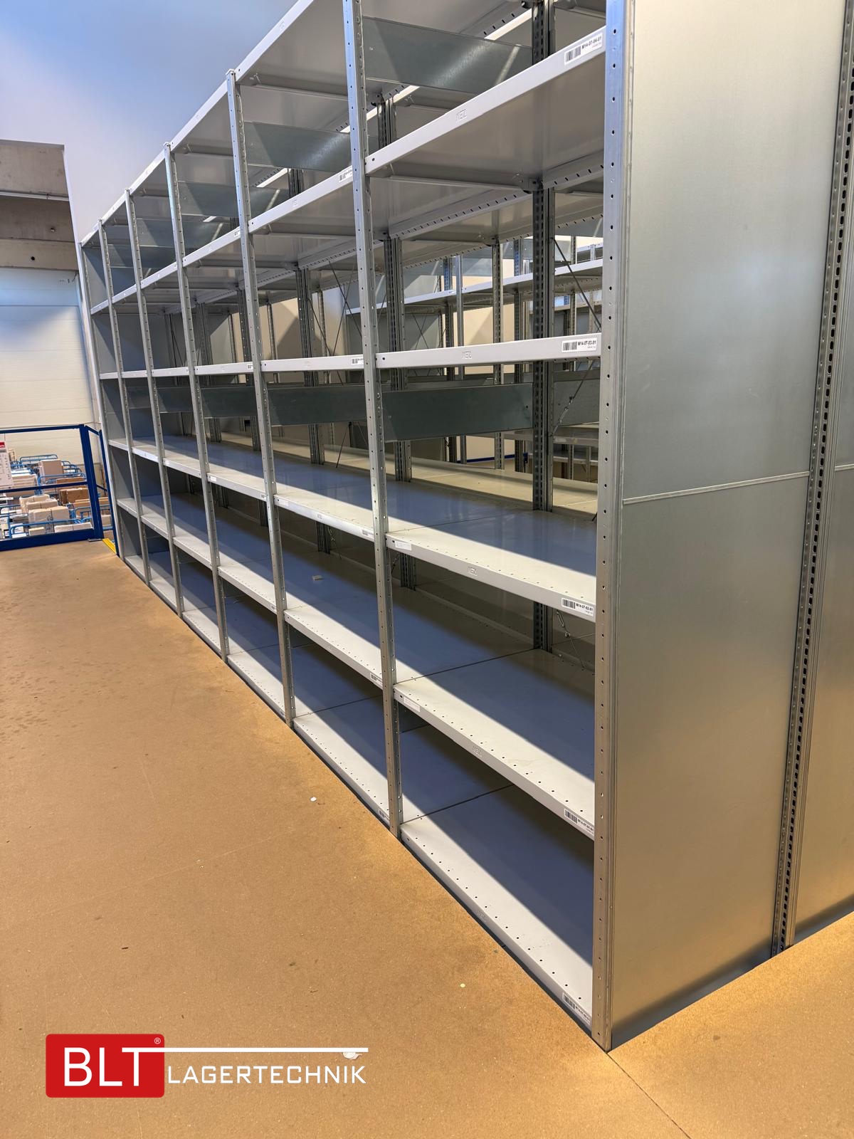 Fachbodenregal Geschossanlage 2 Ebenen META | ca. 20 x 14 m | 500 kg/m² Belastung