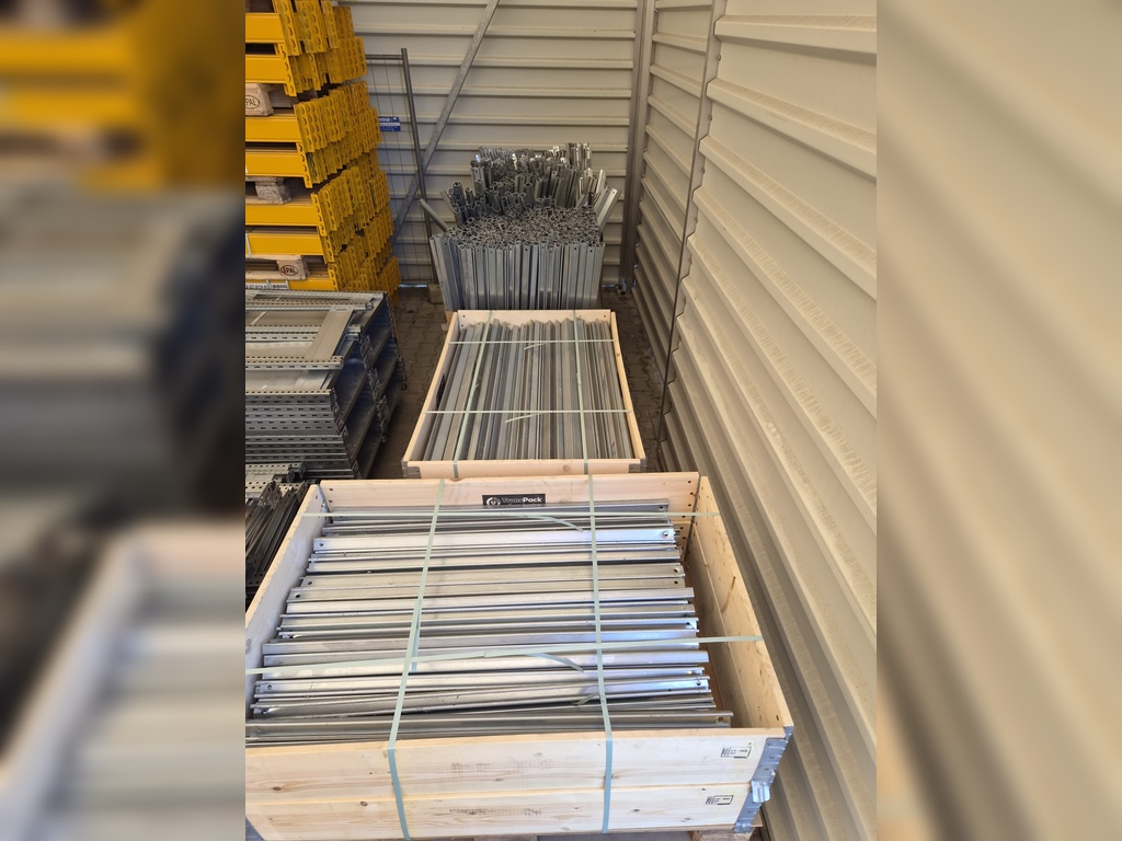 14 lfm Palettenregal STOW gebraucht, Höhe 520 cm, Boden + 2 Ebenen, 45 Palettenplätze