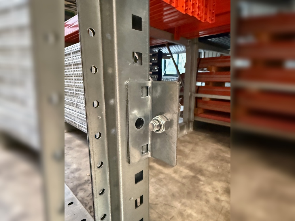  ca. 2,64 lfm Gebrauchtes Fachbodenregal | 3,0 m hoch | 60 cm tief | 7 Ebenen | STOW Stowshelf