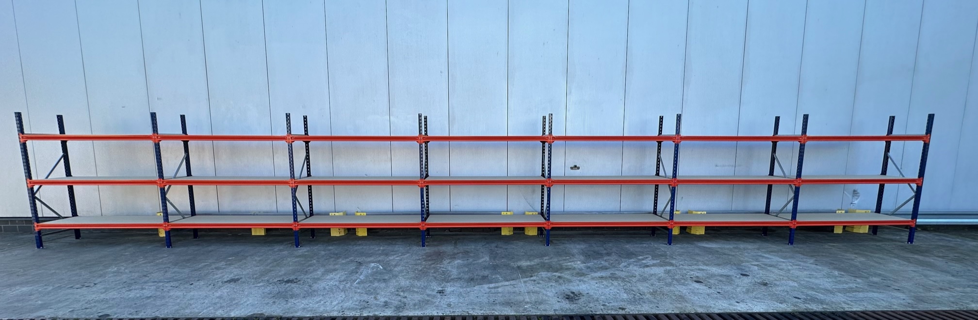 Weitspannregal – ca. 57 lfm | Höhe 200 cm | Tiefe 60 cm | 3 Ebenen | 400 kg Fachlast