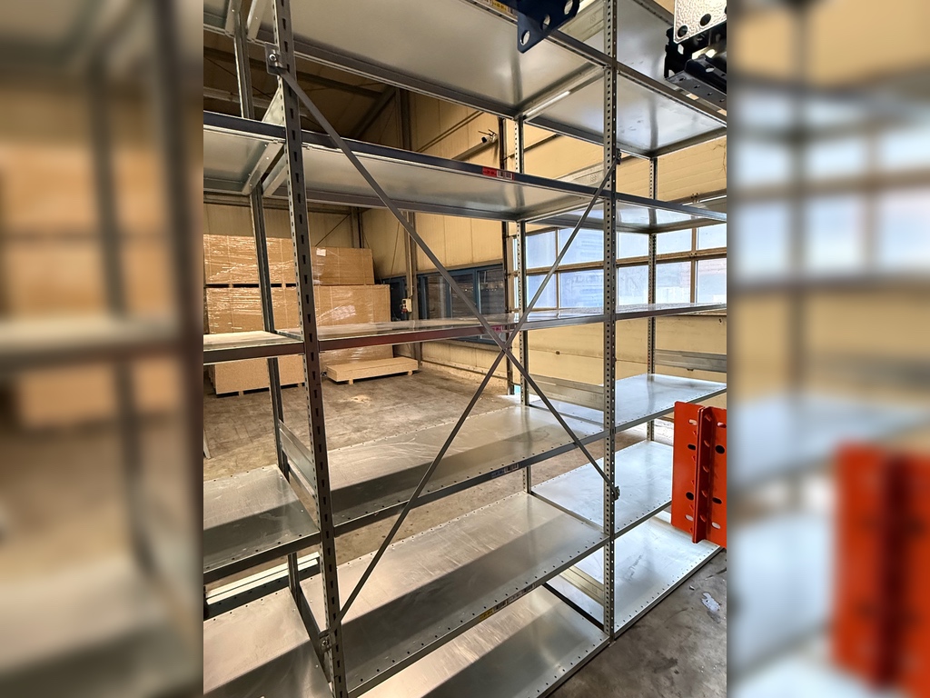 ca. 6,54 lfm Gebrauchtes Fachbodenregal | 3,0 m hoch | 60 cm tief | 7 Ebenen | STOW Stowshelf