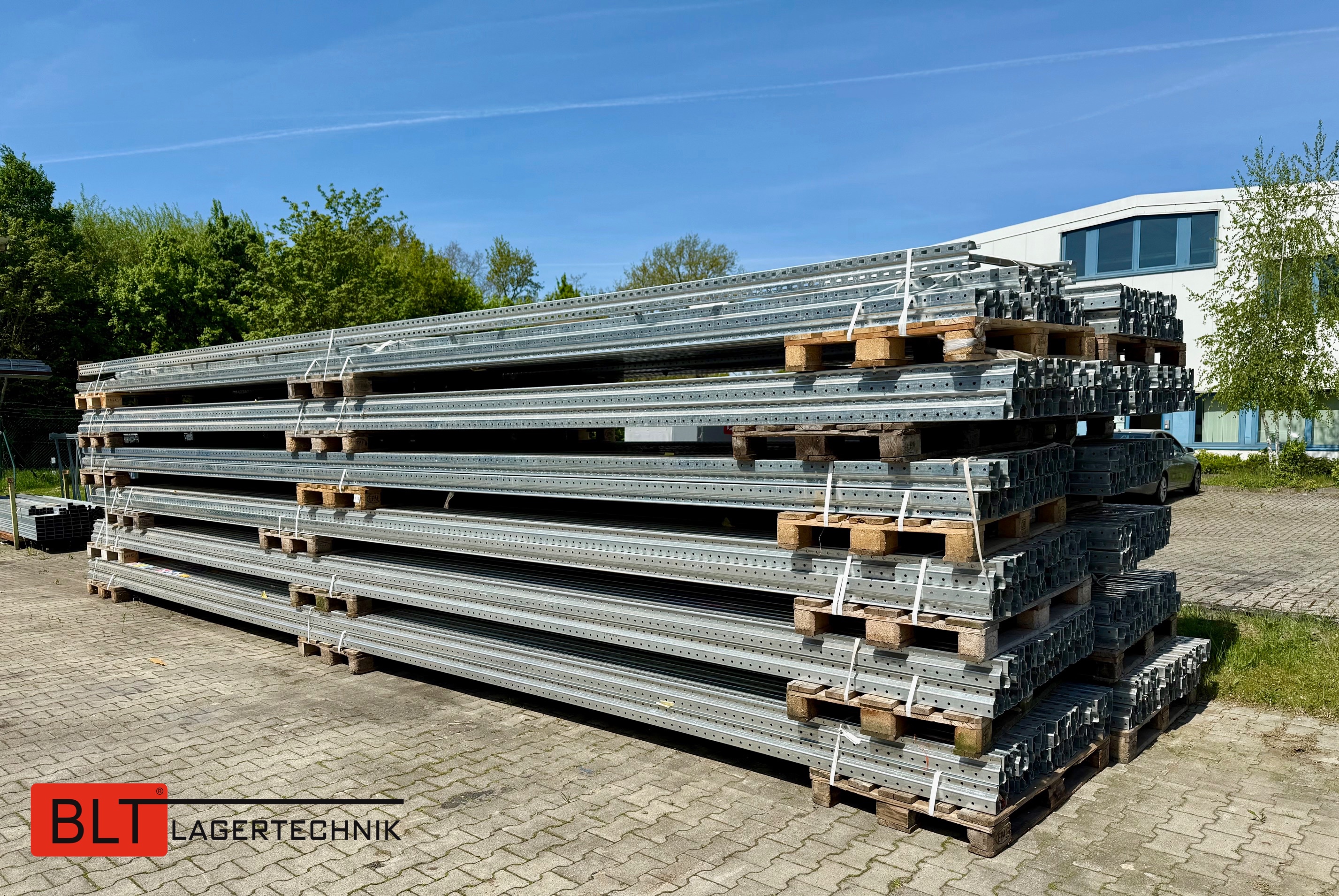 ca. 56 lfm, H: 900cm, Dexion P90 Palettenregale, 240 Palettenplätze