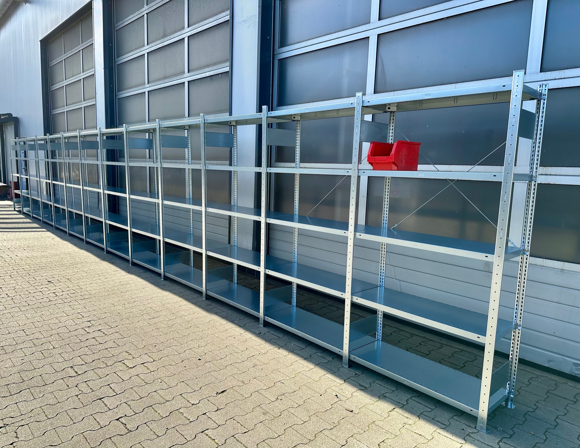 Fachbodenregal META CLIP – ca. 13,06 lfm | Höhe 200 cm | Tiefe 40 cm | 150 kg Traglast pro Boden