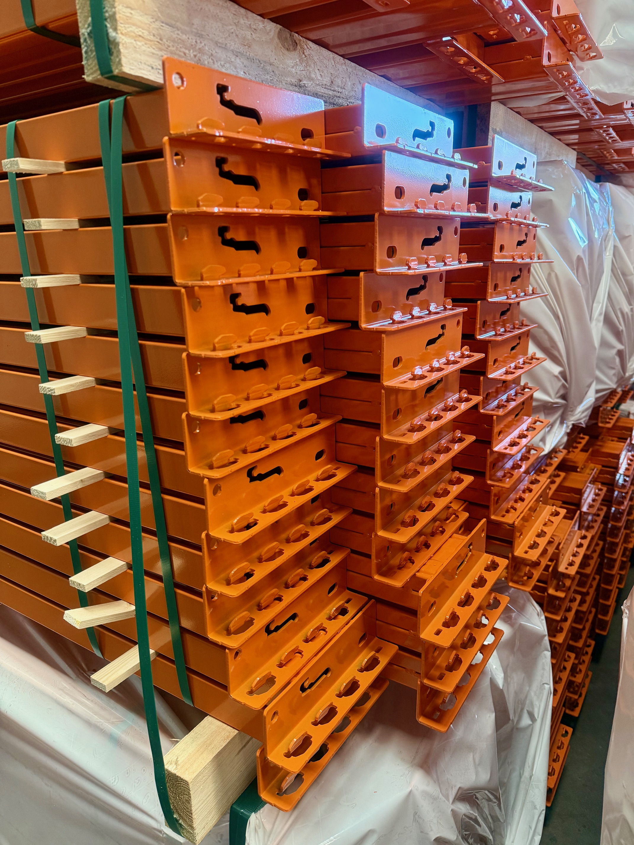 Stow Traversen 270 cm , 3000 kg , Neuware ab Lager! PNB0413 S355MC Palettenregale Schwerlastregale Industrieregale Hochregale Querbalken