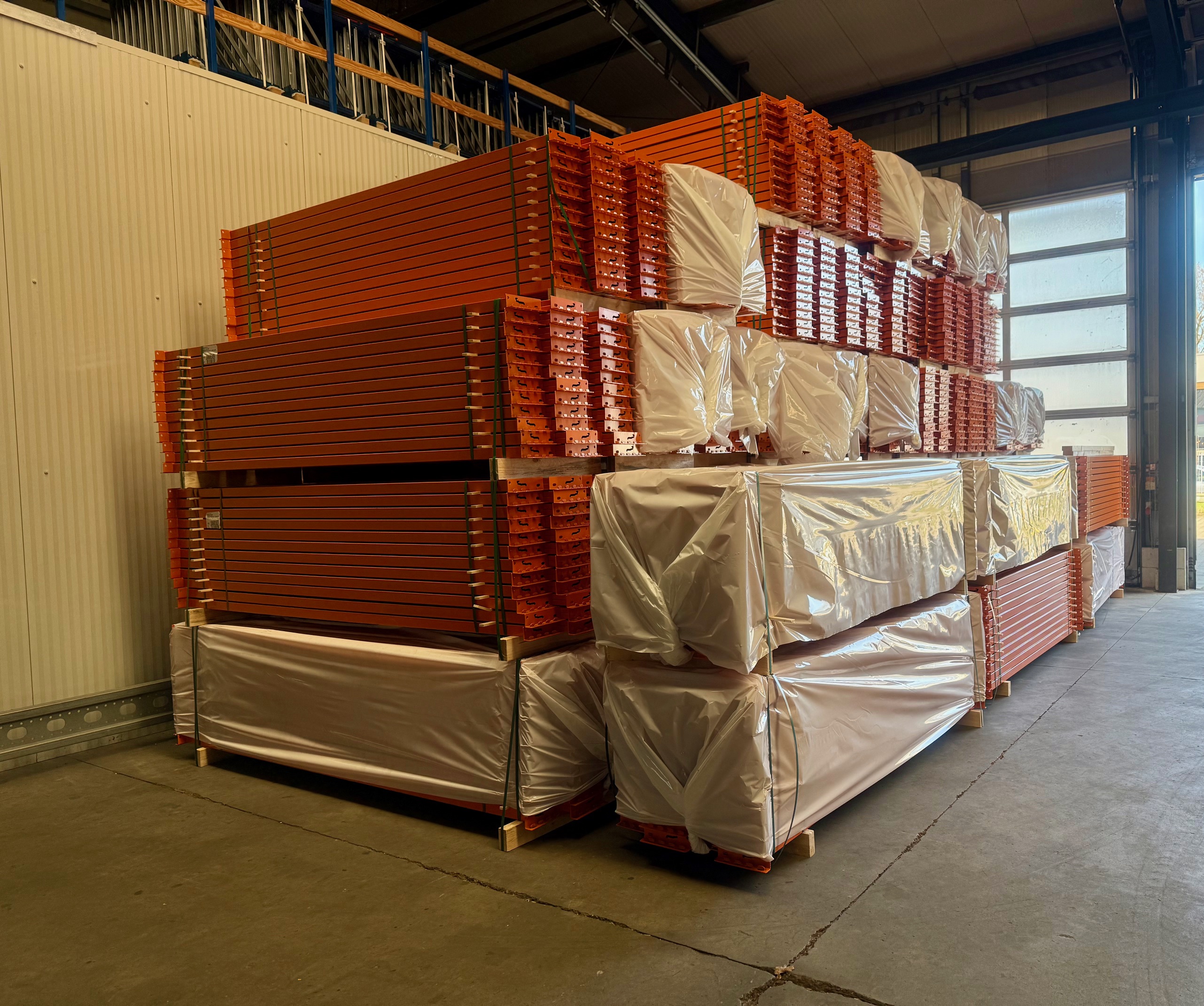 Stow Traversen 270 cm , 3000 kg , Neuware ab Lager! PNB0413 S355MC Palettenregale Schwerlastregale Industrieregale Hochregale Querbalken