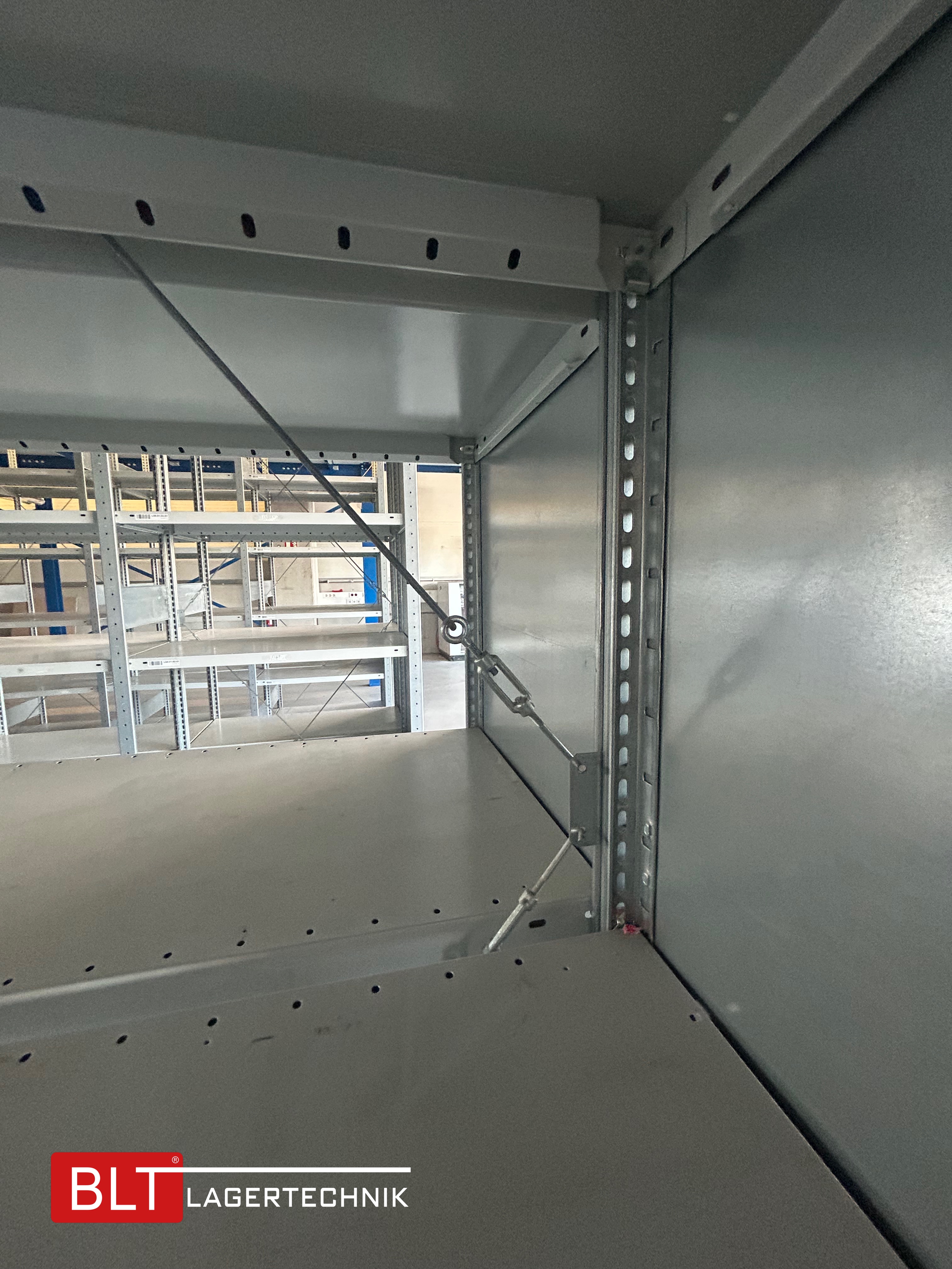 Fachbodenregal Geschossanlage 2 Ebenen META | ca. 20 x 14 m | 500 kg/m² Belastung